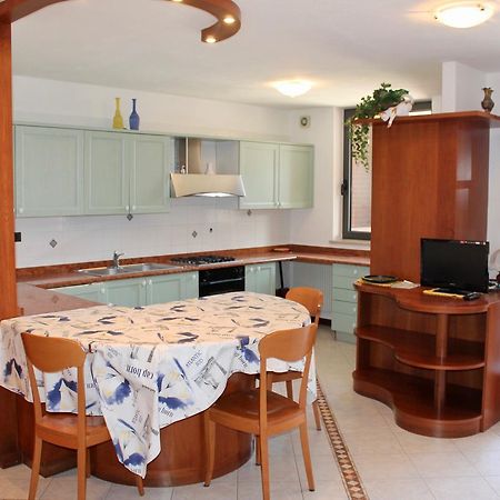 Isola Del Sole Apartment Grado Exterior photo
